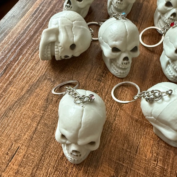 Skull Keychain Set - Picture 2 of 5